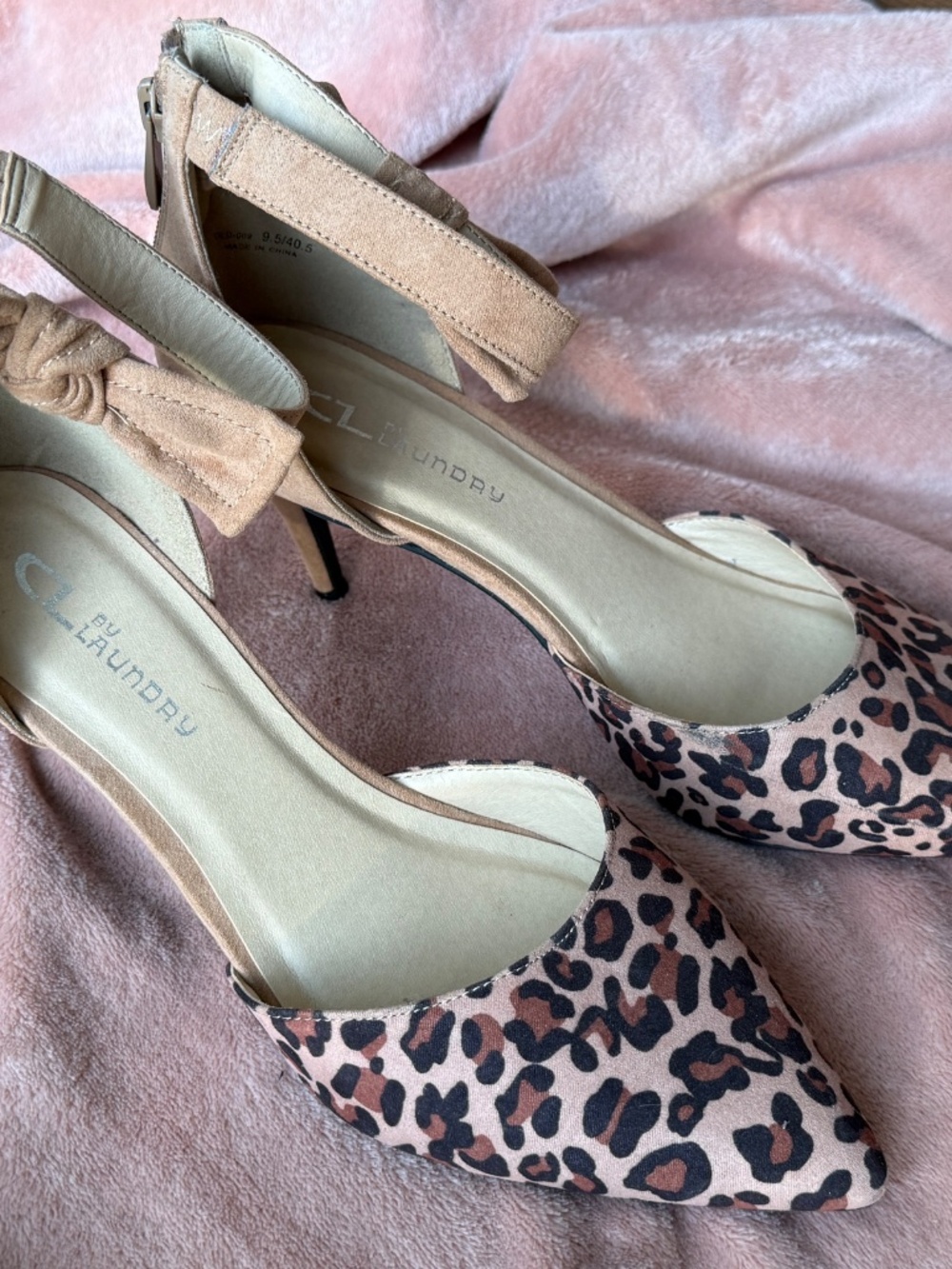 CL by Laundry Leopard D’Orsay Heels | Ankle Strap Bow | Pointed Toe Size 9.5